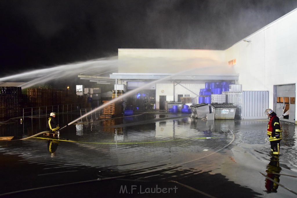 Grossbrand Halle Troisdorf Kriegsdorf Junkersring P588.JPG - Miklos Laubert